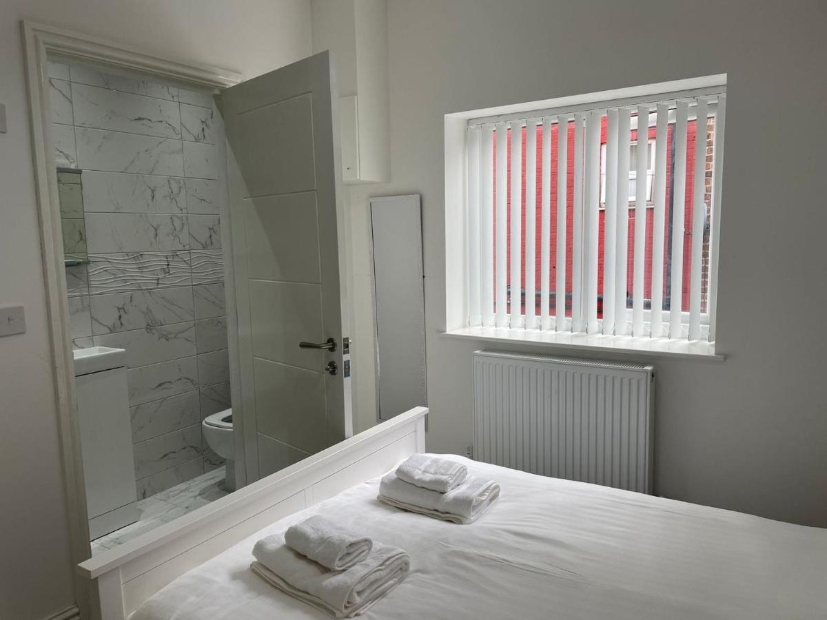 Citybreaks Rooms With Free Parking Liverpool Exterior photo