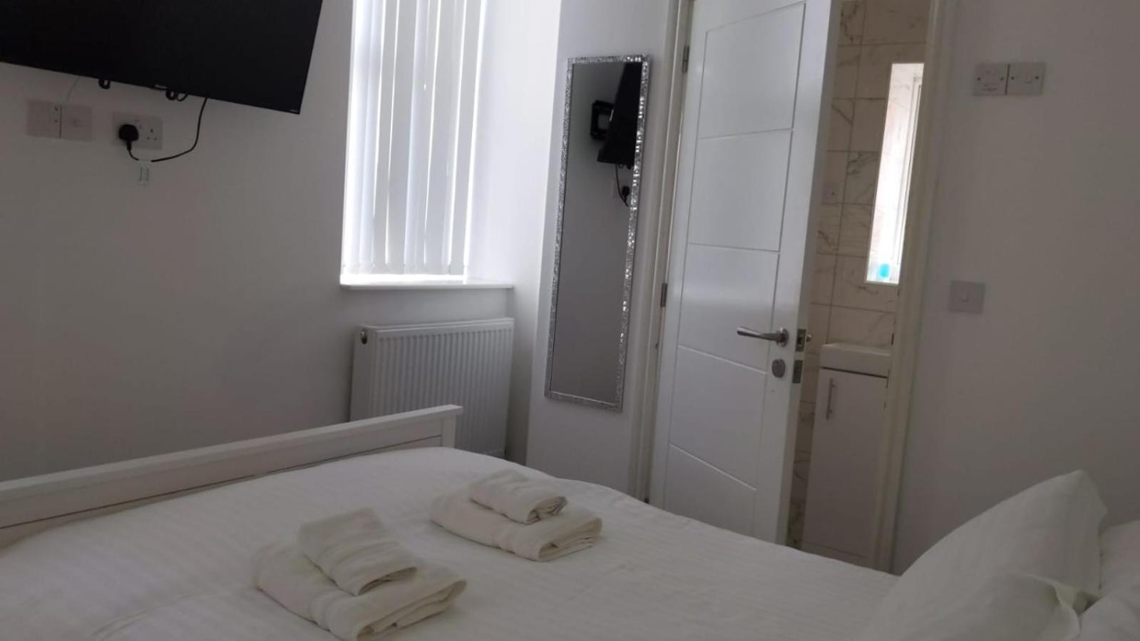 Citybreaks Rooms With Free Parking Liverpool Exterior photo